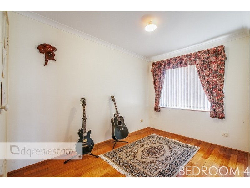 27 Laurelston Heights, Woodvale WA 6026