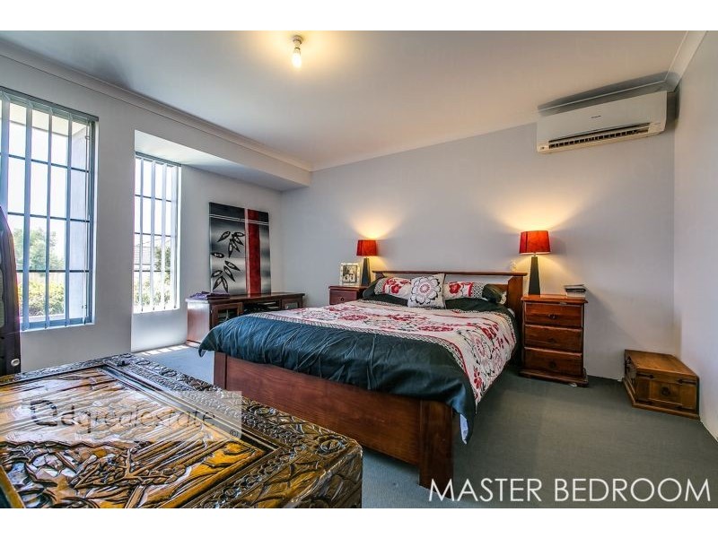 22 Van Gogh Road, Tapping WA 6065