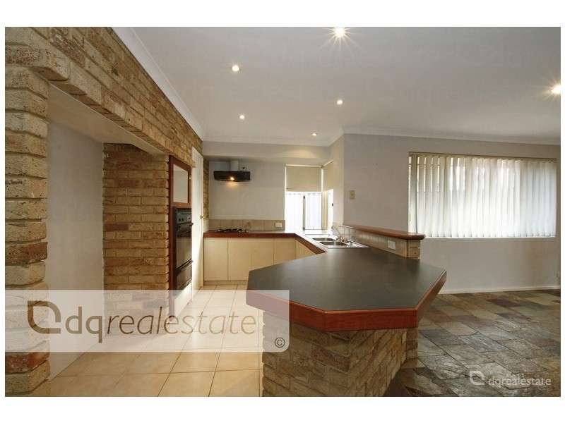 B/16 Mission Hills Place, Connolly WA 6027