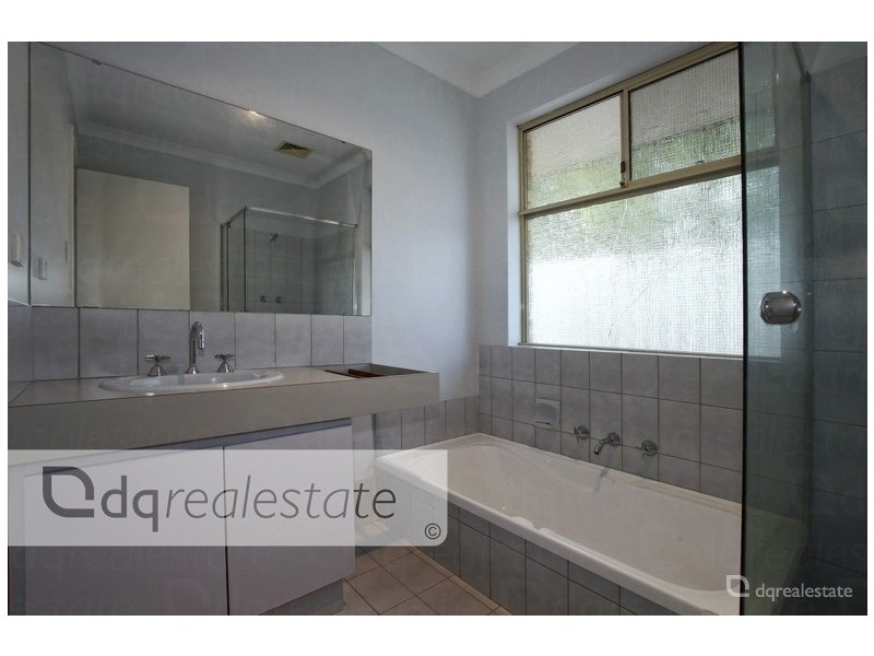 B/16 Mission Hills Place, Connolly WA 6027