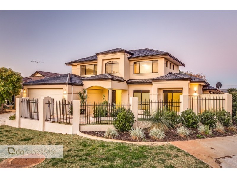 2 Dainfern Loop, Madeley WA 6065