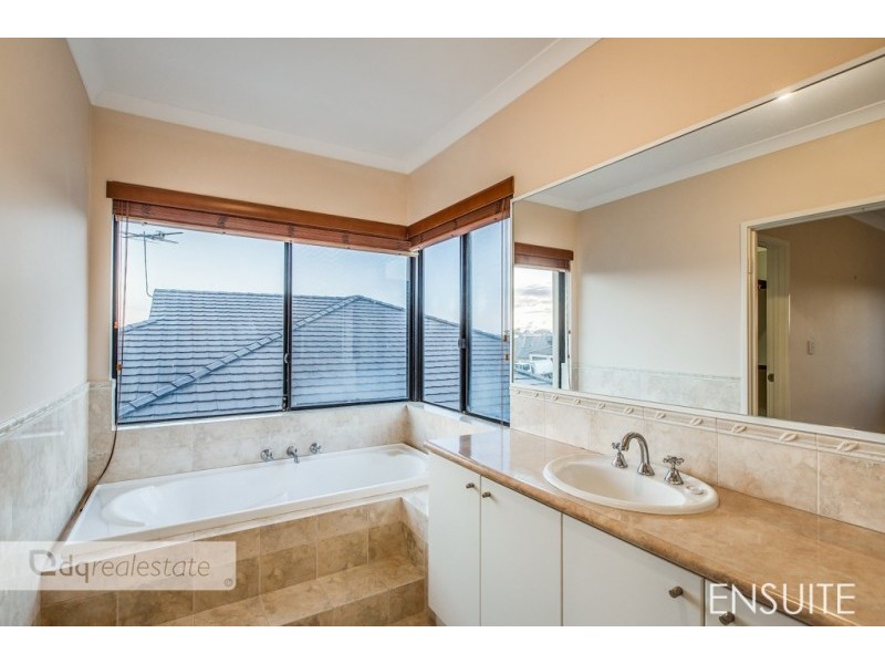 2 Dainfern Loop, Madeley WA 6065