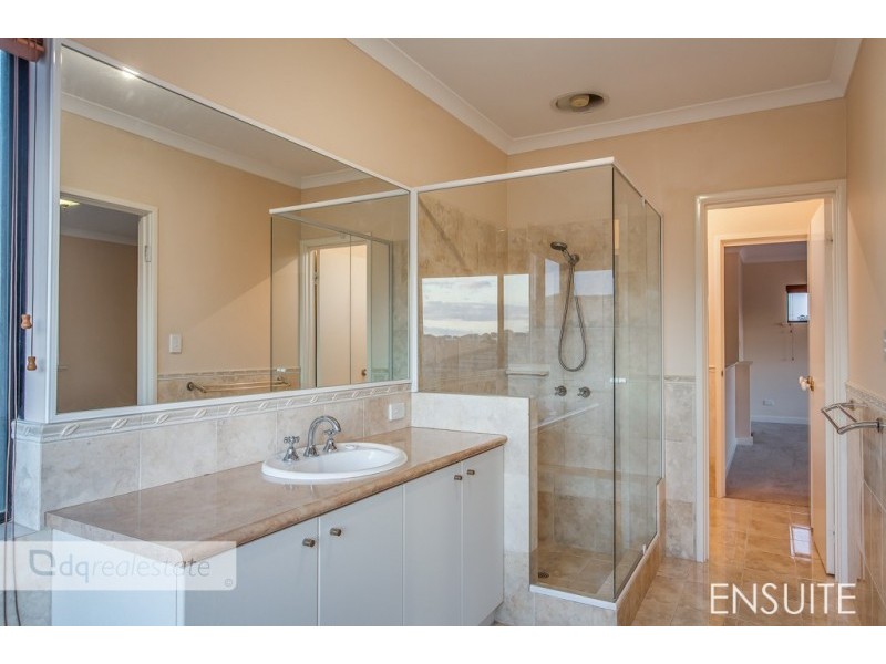 2 Dainfern Loop, Madeley WA 6065