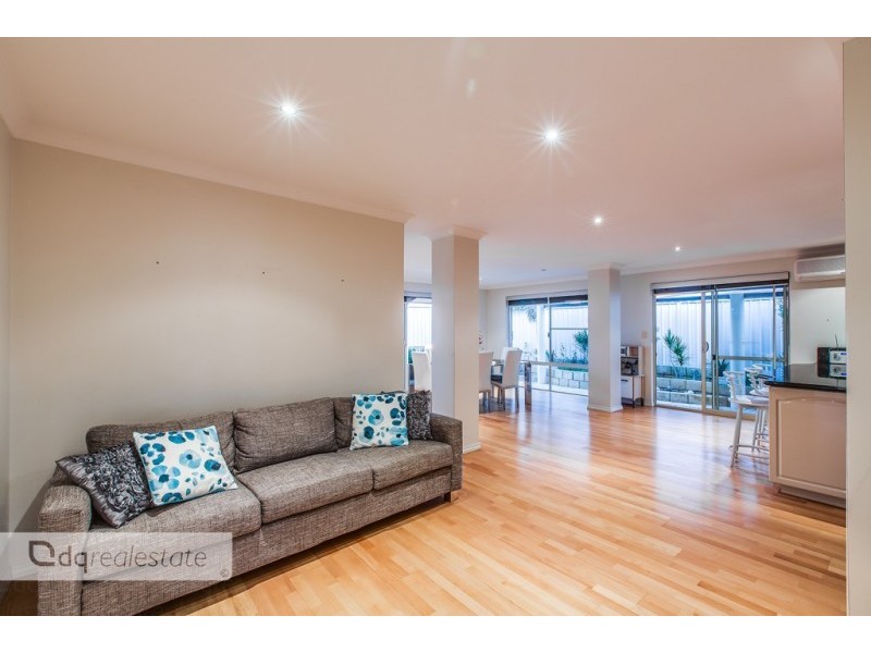 20 Rockdale Pass, Landsdale WA 6065