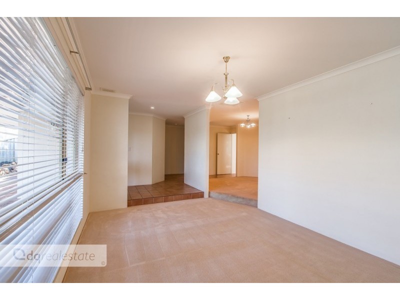 15 Acheson Crescent, Woodvale WA 6026