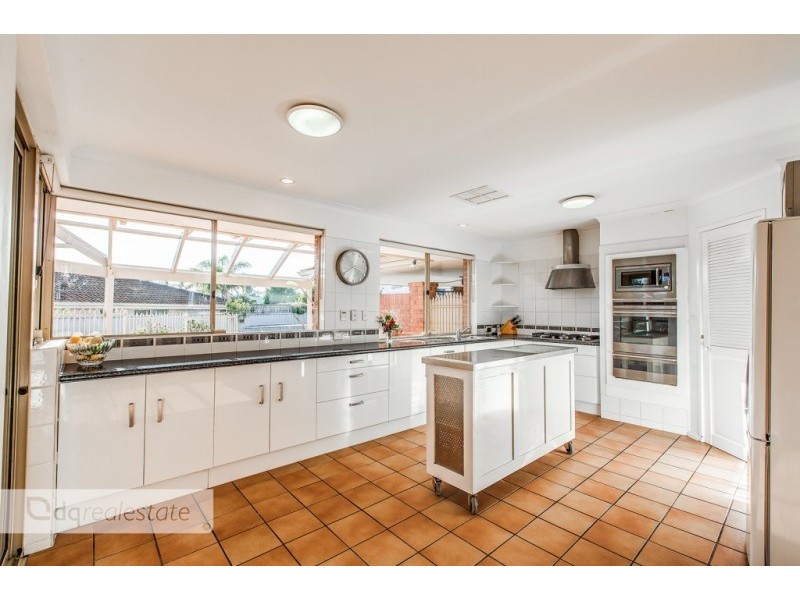 15 Acheson Crescent, Woodvale WA 6026