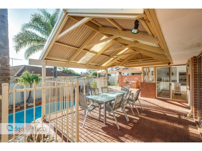 15 Acheson Crescent, Woodvale WA 6026