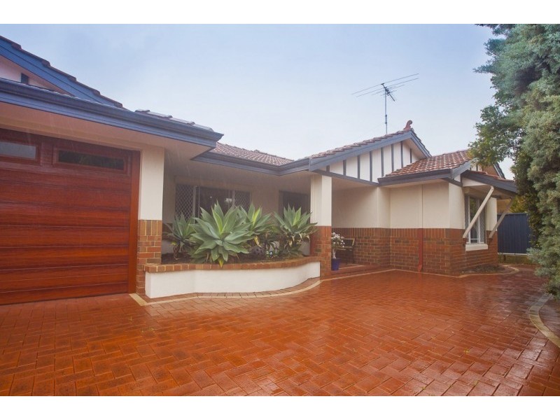 11 Strathcona Rise, Bibra Lake WA 6163