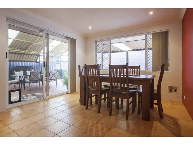 11 Strathcona Rise, Bibra Lake WA 6163