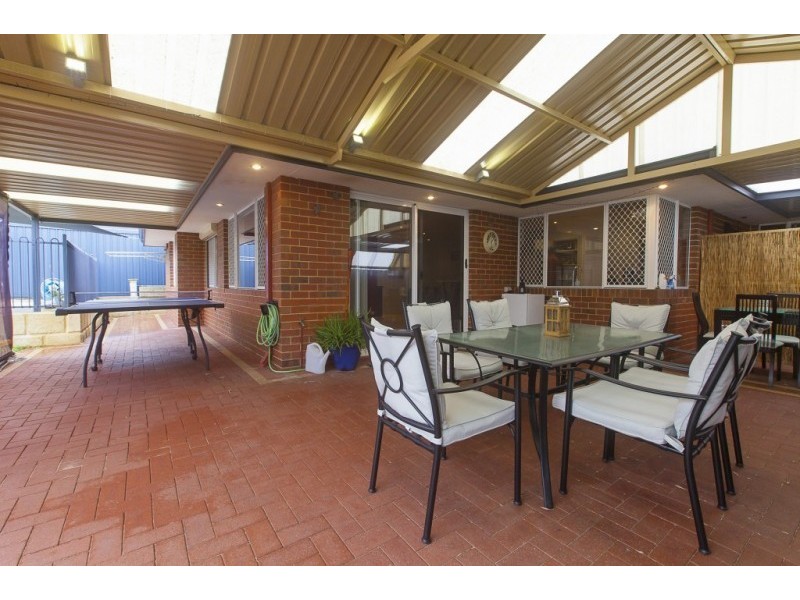 11 Strathcona Rise, Bibra Lake WA 6163