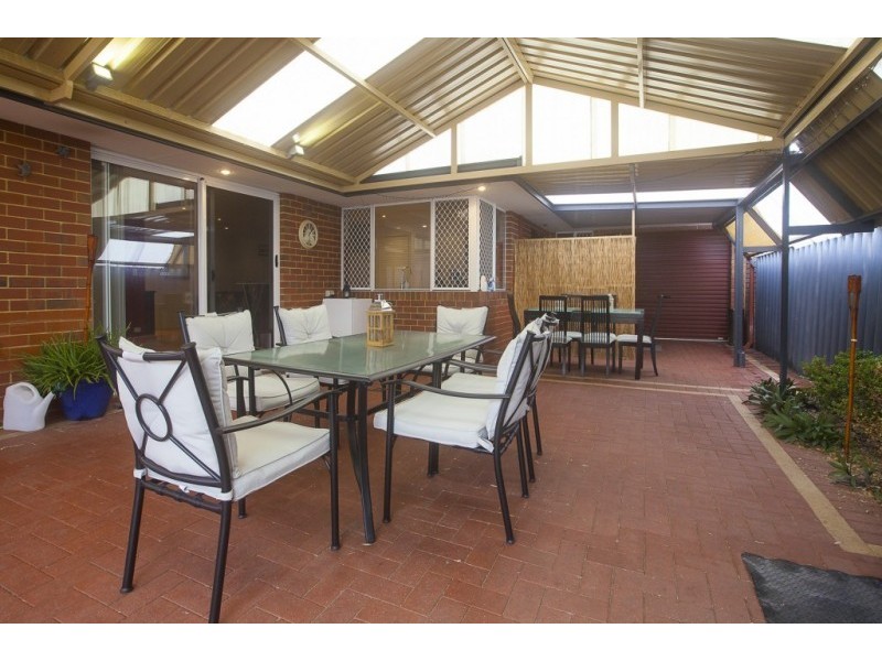 11 Strathcona Rise, Bibra Lake WA 6163