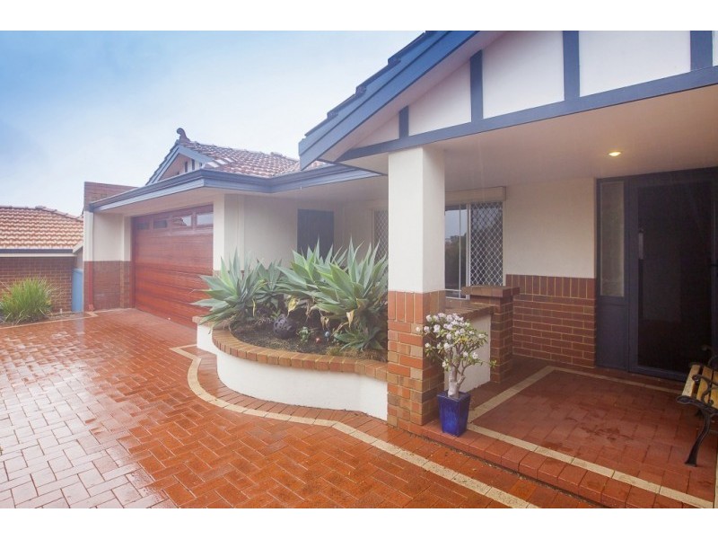 11 Strathcona Rise, Bibra Lake WA 6163