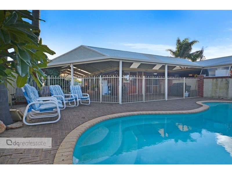 2 Acheson Crescent, Woodvale WA 6026