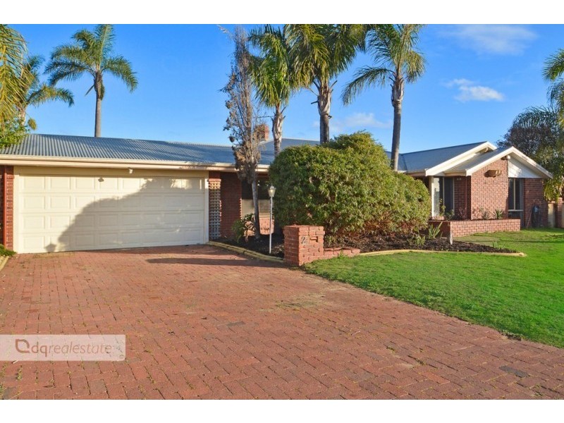 2 Acheson Crescent, Woodvale WA 6026