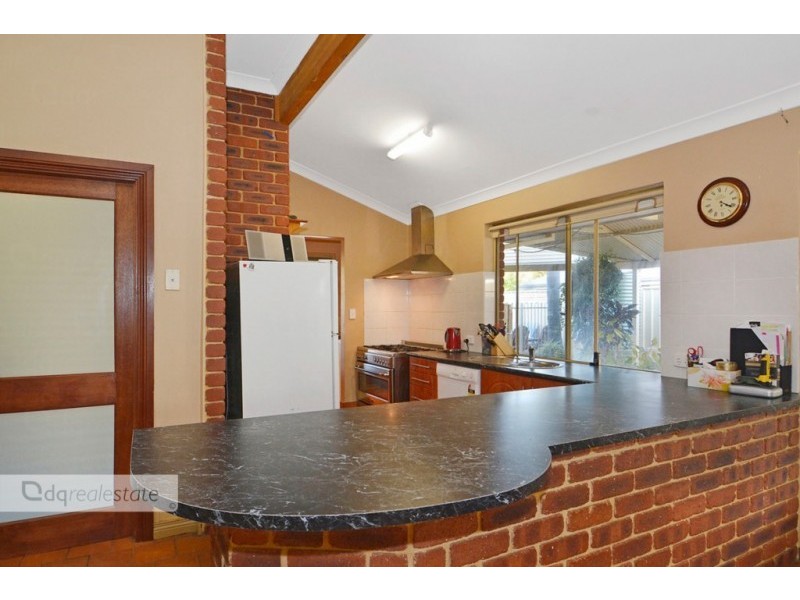 2 Acheson Crescent, Woodvale WA 6026