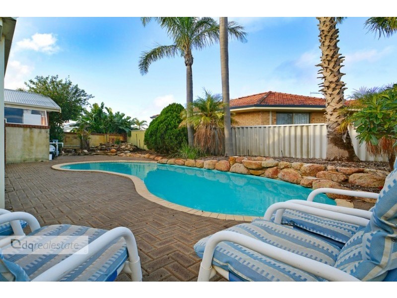 2 Acheson Crescent, Woodvale WA 6026