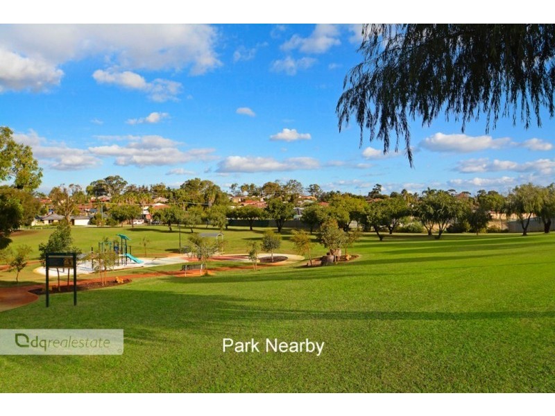 2 Neptune Gardens, Beldon WA 6027