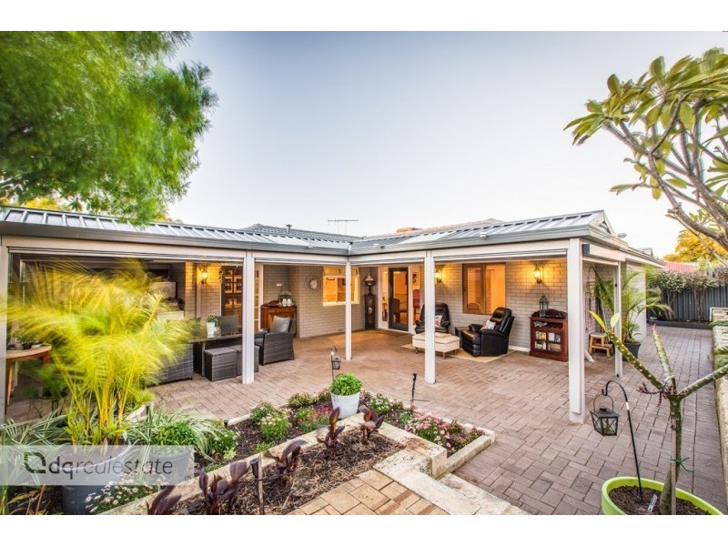 20 Ensign Way, Beldon WA 6027