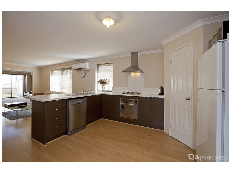 16 Riverlinks Drive, Clarkson WA 6030