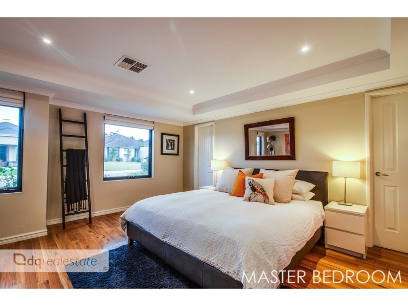 10 Haddon Terrace, Madeley WA 6065