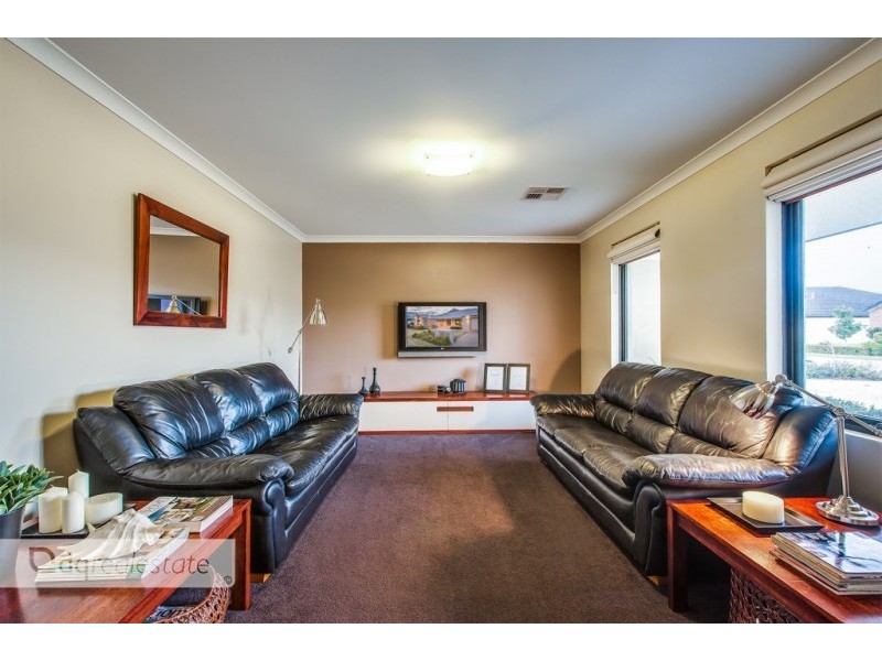 10 Haddon Terrace, Madeley WA 6065