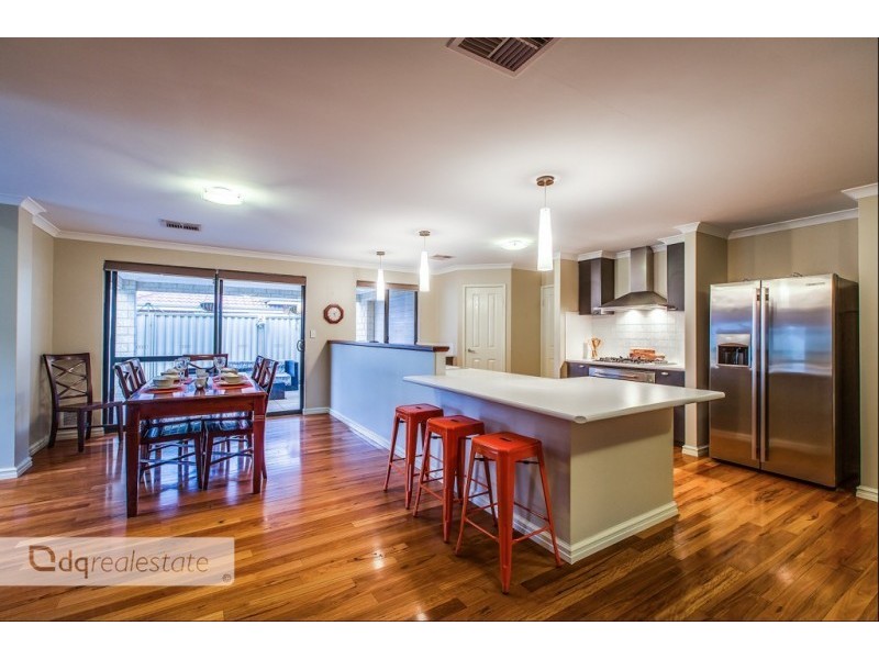 10 Haddon Terrace, Madeley WA 6065