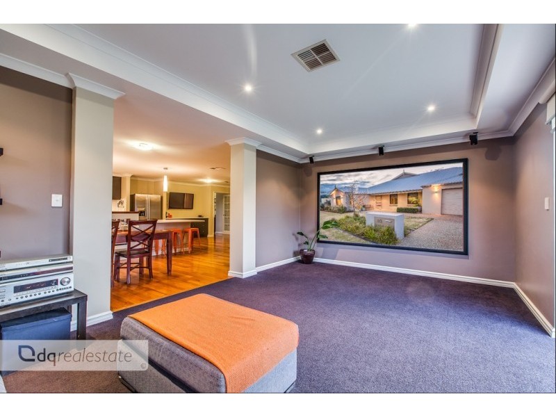 10 Haddon Terrace, Madeley WA 6065