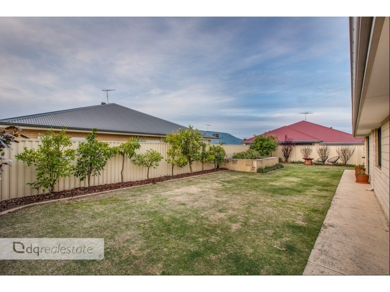 10 Haddon Terrace, Madeley WA 6065