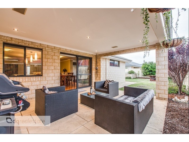 10 Haddon Terrace, Madeley WA 6065