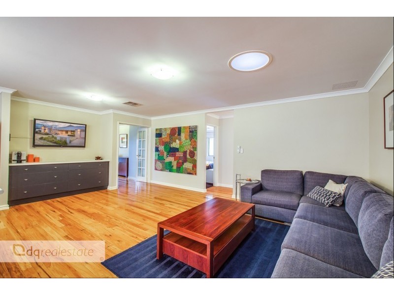 10 Haddon Terrace, Madeley WA 6065