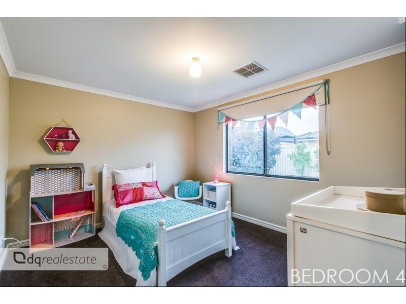 10 Haddon Terrace, Madeley WA 6065