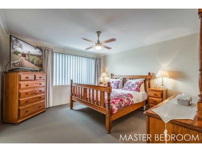 10 The Crest, Woodvale WA 6026