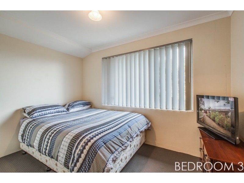 10 The Crest, Woodvale WA 6026