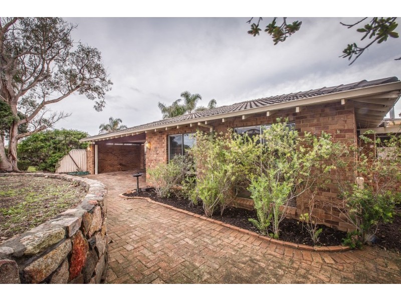 10 The Crest, Woodvale WA 6026