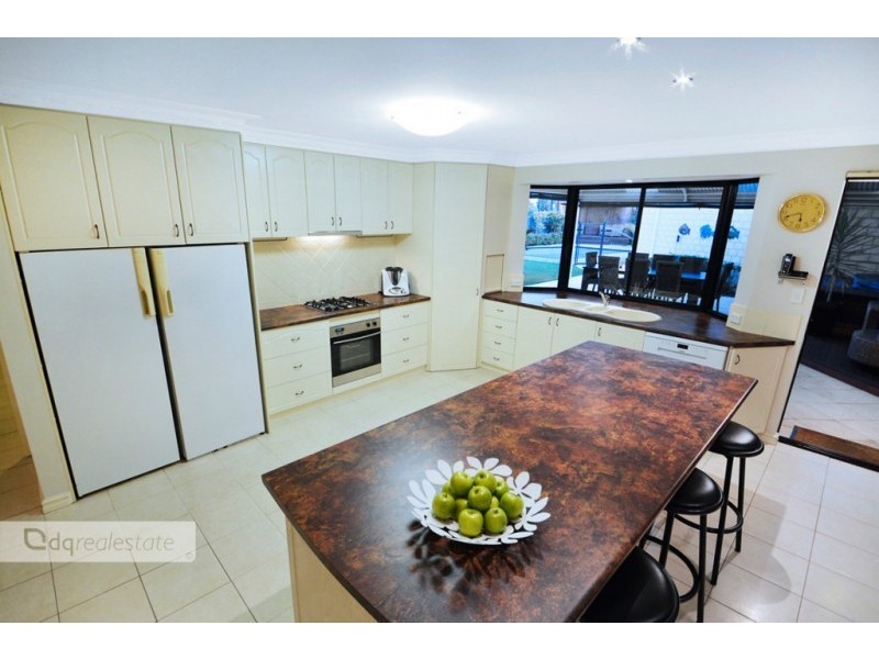 8 Donvale Court, Landsdale WA 6065