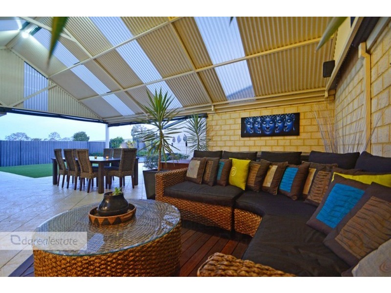 8 Donvale Court, Landsdale WA 6065