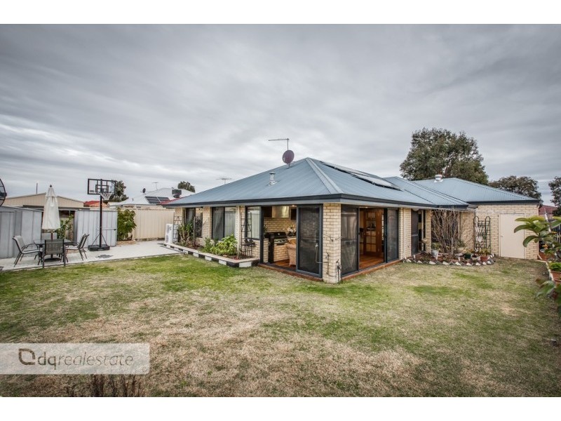 15 Harrington Avenue, Tapping WA 6065