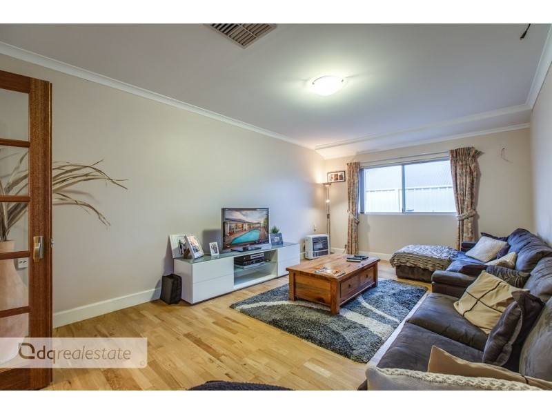 8 Archimedes Crescent, Tapping WA 6065