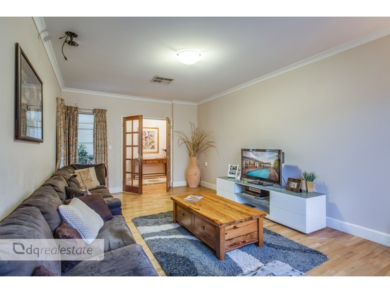 8 Archimedes Crescent, Tapping WA 6065