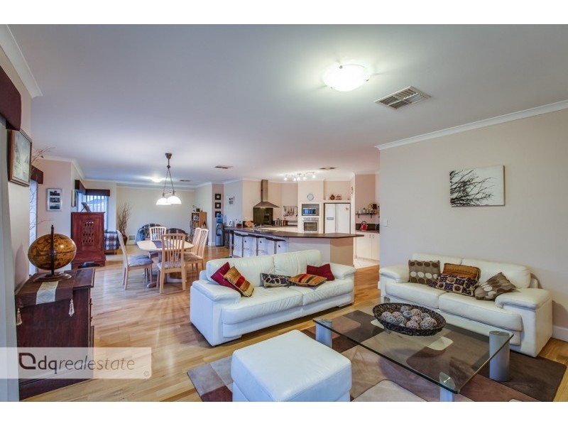 8 Archimedes Crescent, Tapping WA 6065