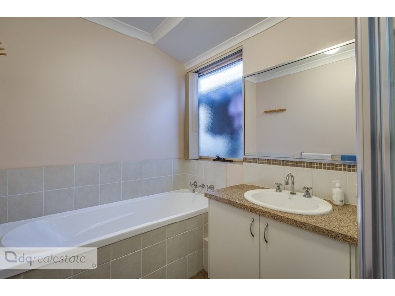 8 Archimedes Crescent, Tapping WA 6065