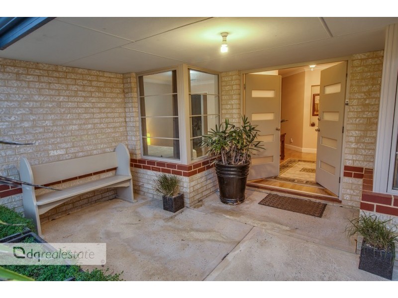 8 Archimedes Crescent, Tapping WA 6065