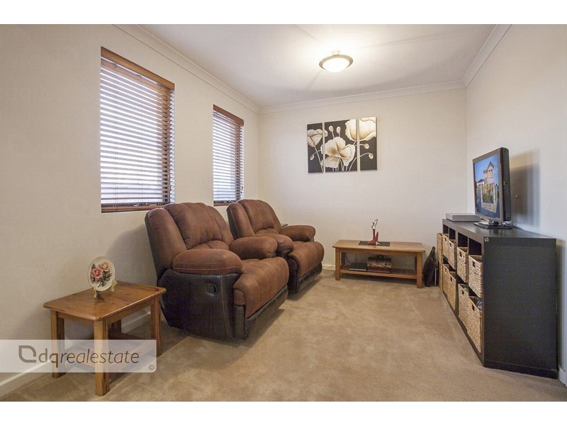 17 Dalkey Way, Darch WA 6065