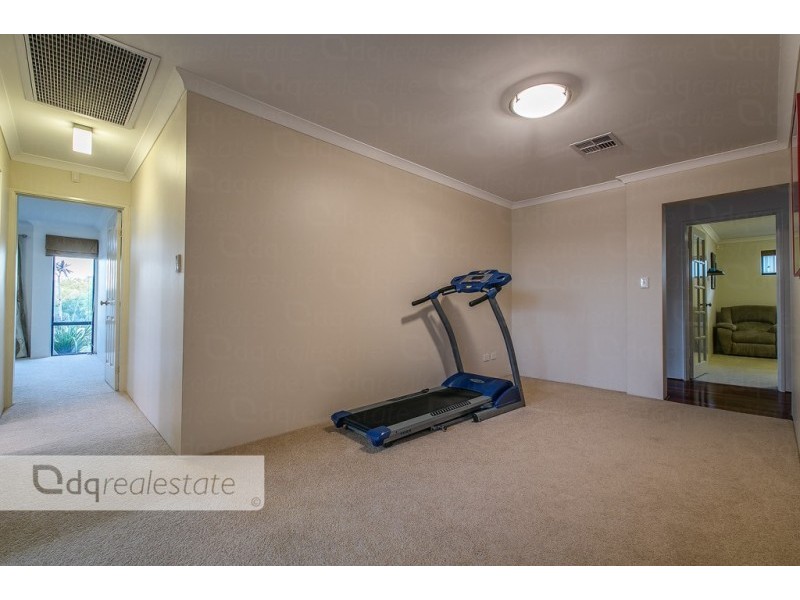 22 Crosthwaite Circle, Tapping WA 6065