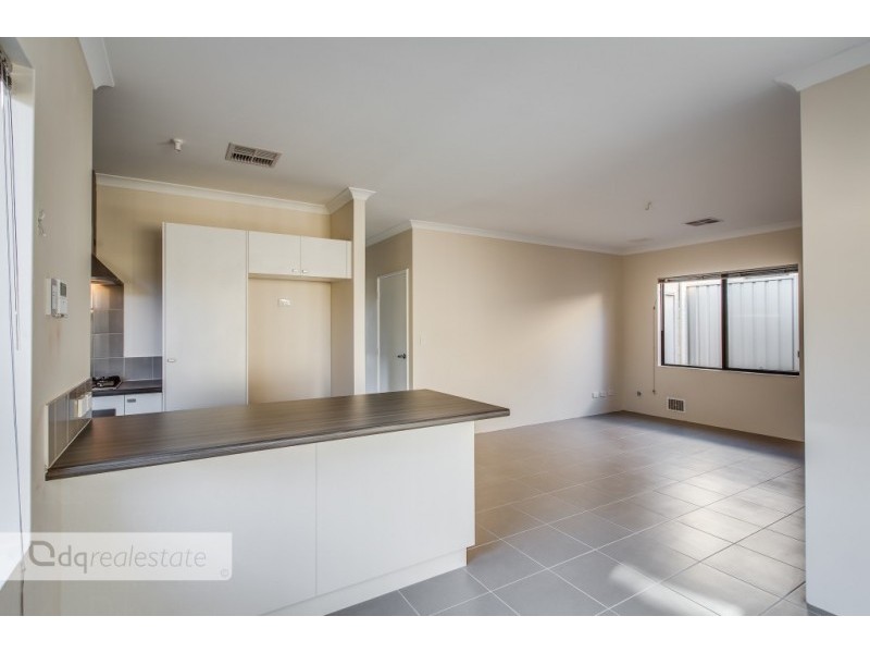 B/34 Kemp Street, Pearsall WA 6065