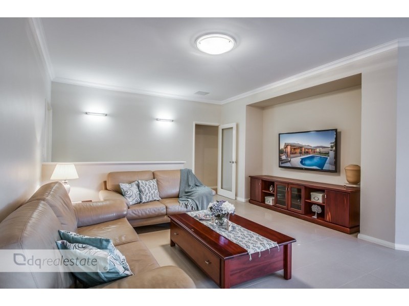 17 Wicklow Circle, Darch WA 6065