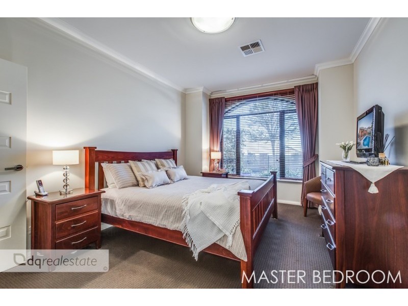 17 Wicklow Circle, Darch WA 6065