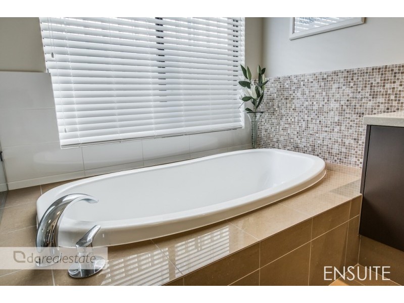 17 Wicklow Circle, Darch WA 6065