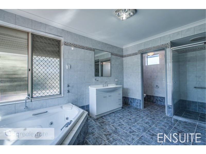 144 Trappers Drive, Woodvale WA 6026