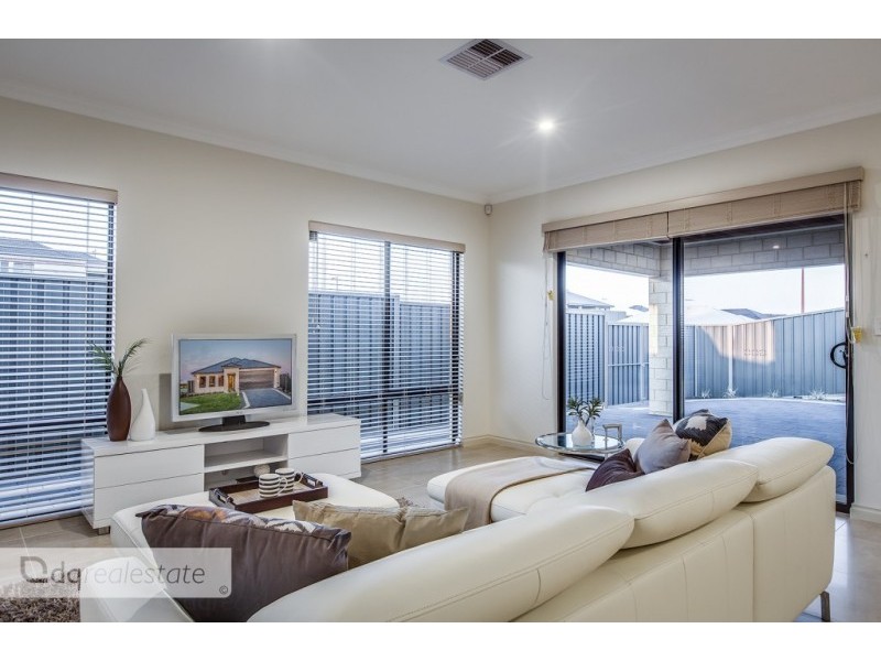 6 Marginson Drive, Landsdale WA 6065